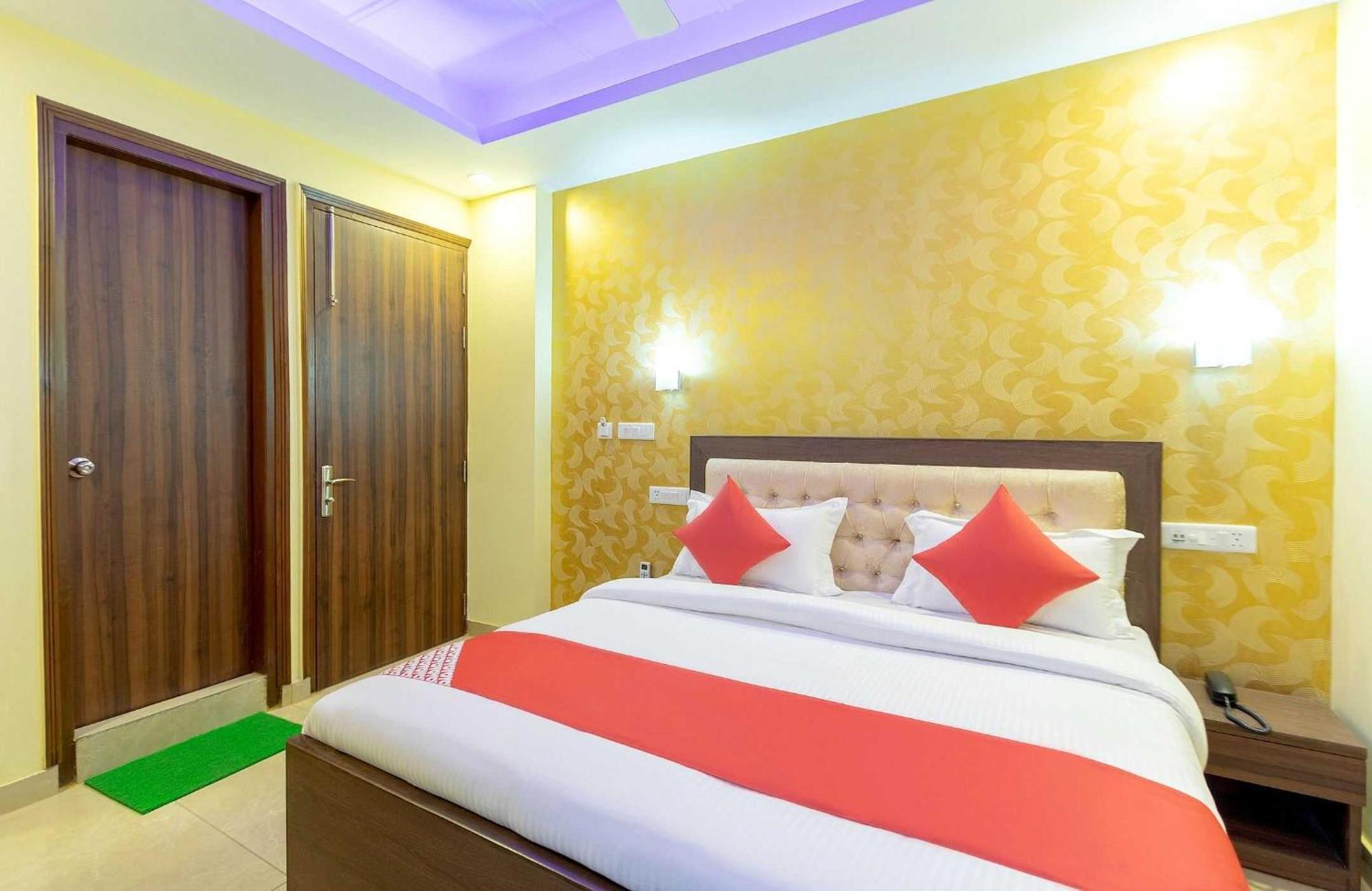 Super Oyo Hotel O Red Stone Inn New Delhi Eksteriør bilde