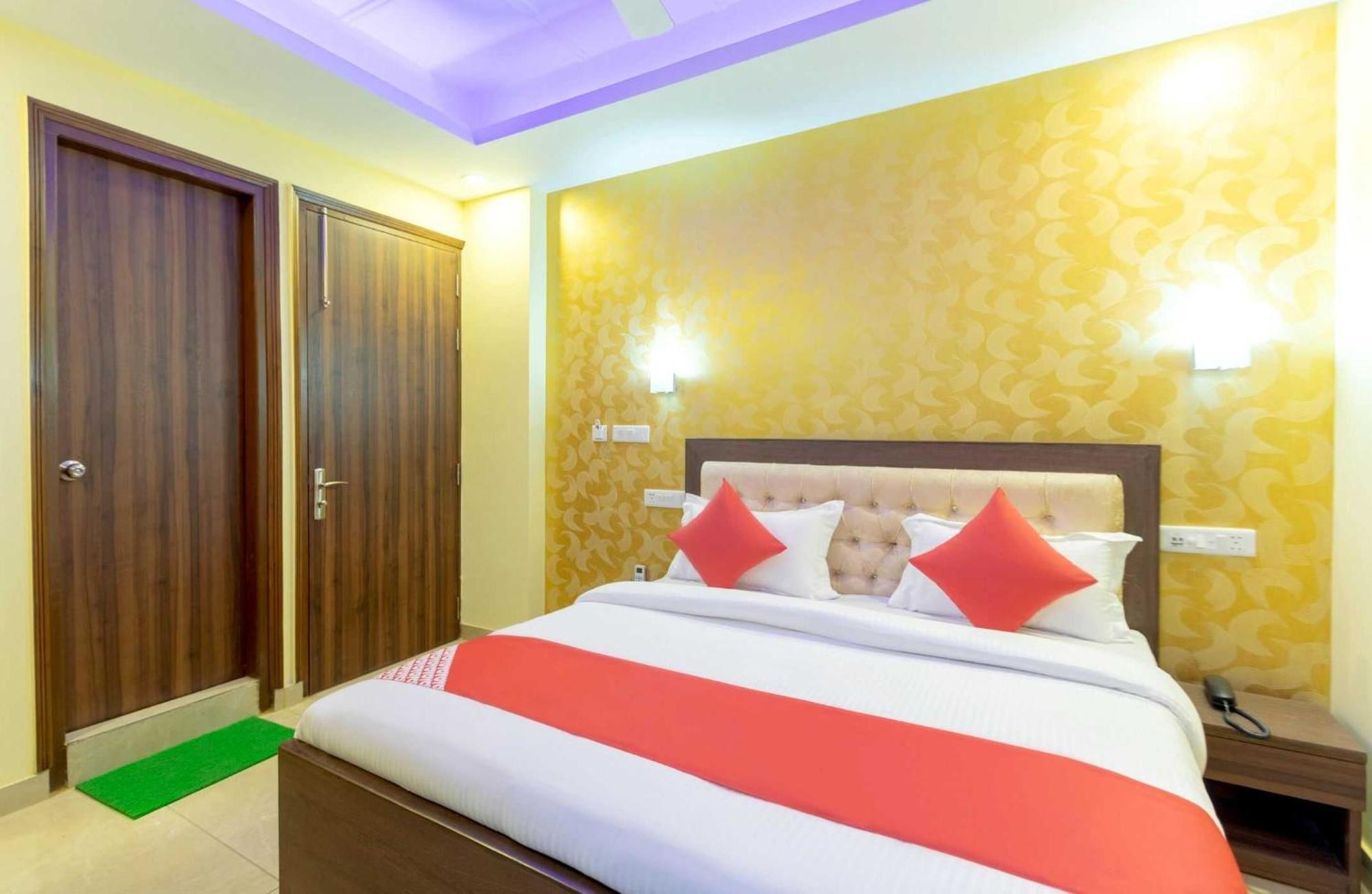 Super Oyo Hotel O Red Stone Inn New Delhi Eksteriør bilde