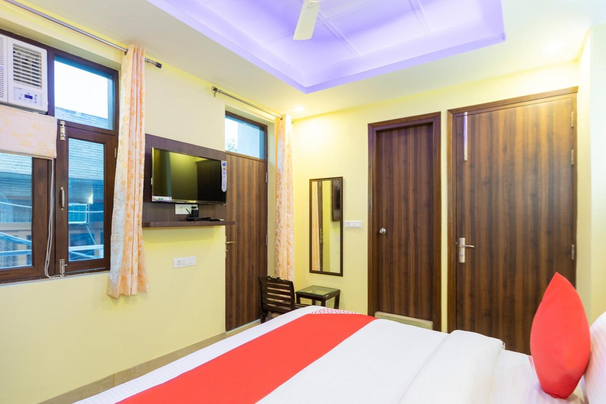 Super Oyo Hotel O Red Stone Inn New Delhi Eksteriør bilde