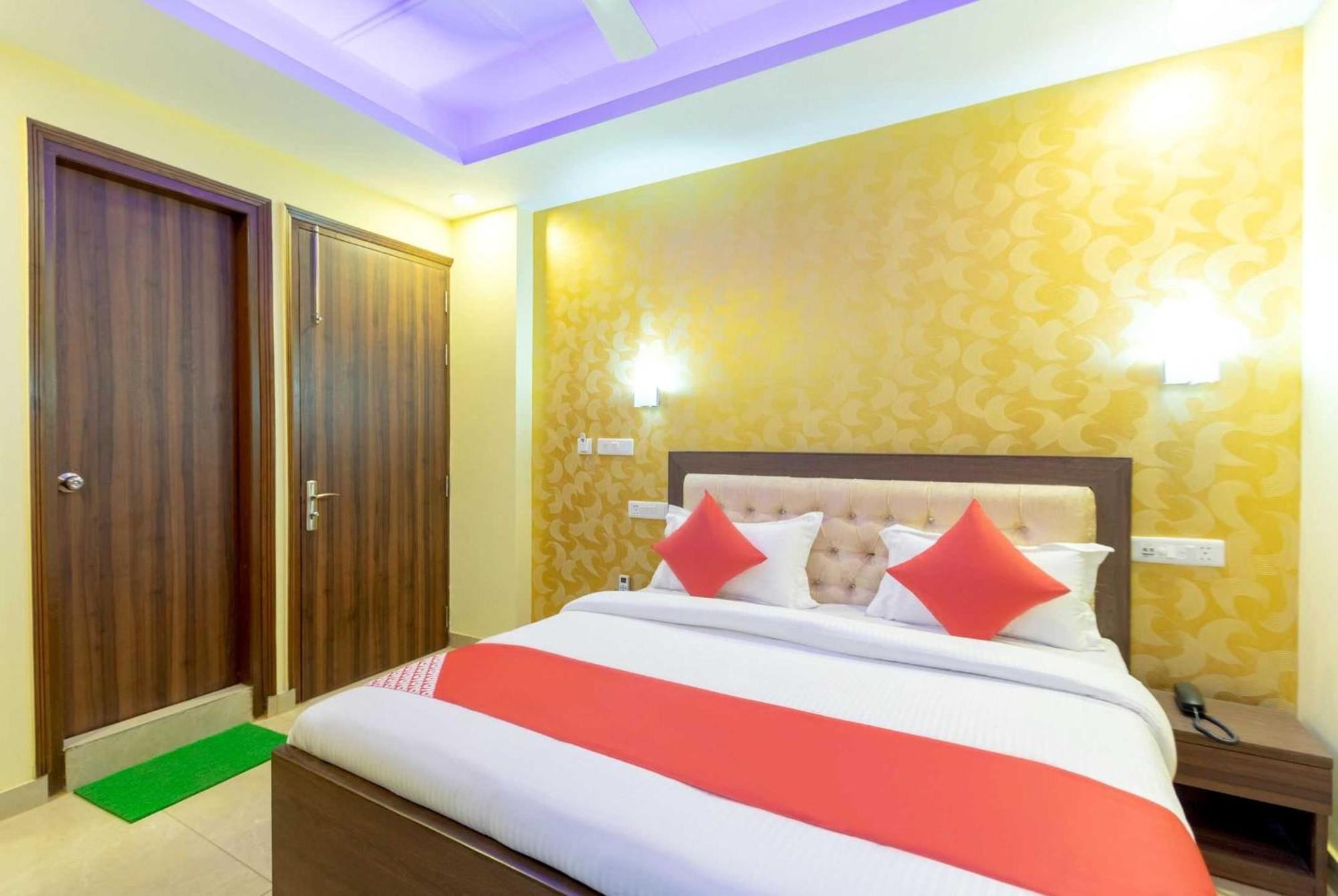 Super Oyo Hotel O Red Stone Inn New Delhi Eksteriør bilde