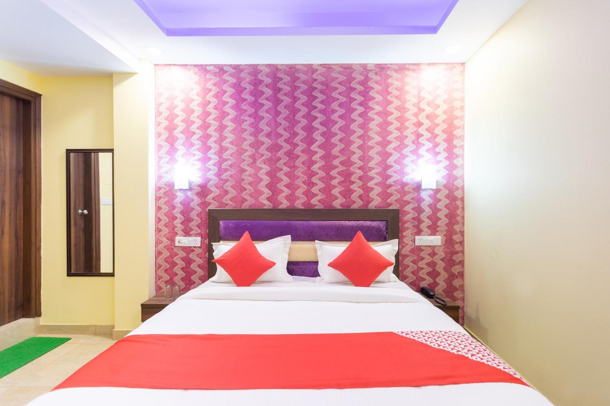 Super Oyo Hotel O Red Stone Inn New Delhi Eksteriør bilde